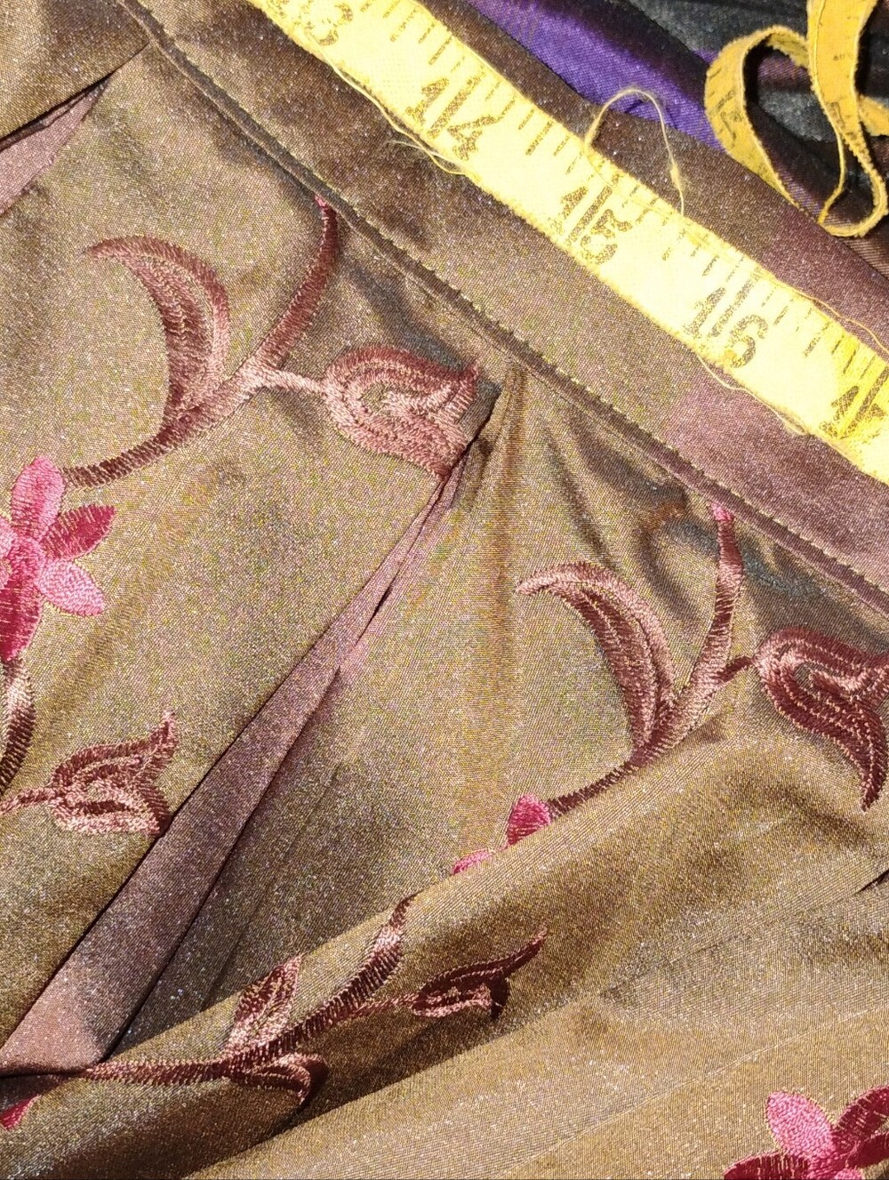 Brown Two Tone Taffeta Victorian Walking Dress Red Floral Embroidery Reenactor - Picture 14 of 15